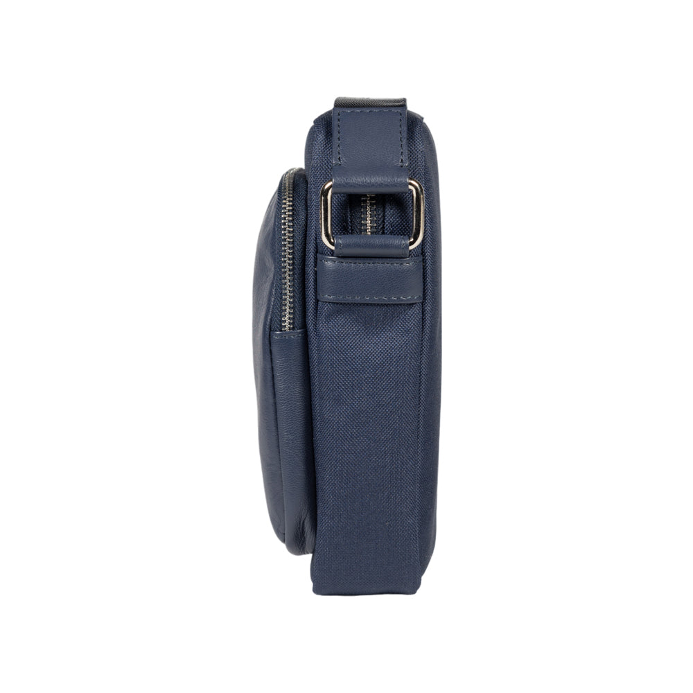 RB2002D | Borsa a Tracolla in Nylon/Vera Pelle, con leggera grana. Chiusura con lampo e tracolla regolabile - Colore Blu - Dimensioni: cm 15,5 x 21 x 7. Confezione: Sacchetto in Tessuto non Tessuto-2